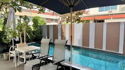 Sims Avenue (D14), Terrace #574515531